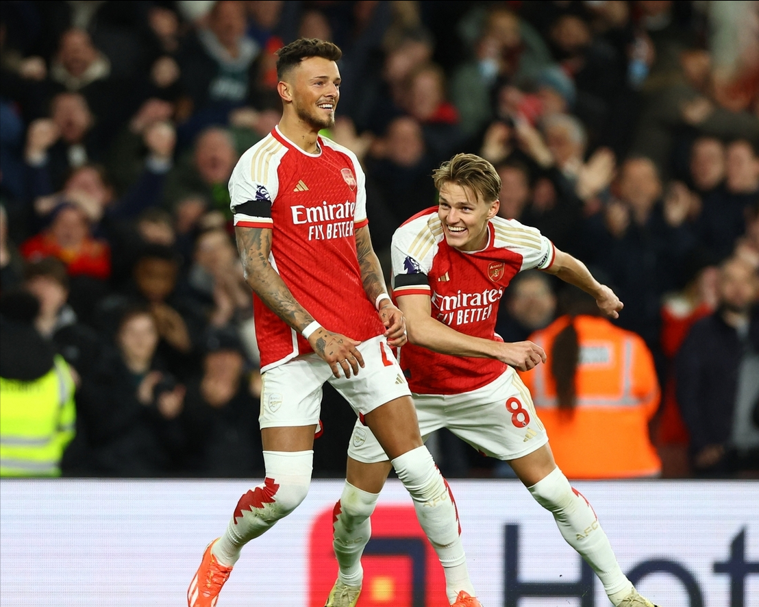 开元棋牌阿森纳训练开放日，今晨豪取连胜引欢呼，欧联在即，年轻球员得到机会的简单介绍